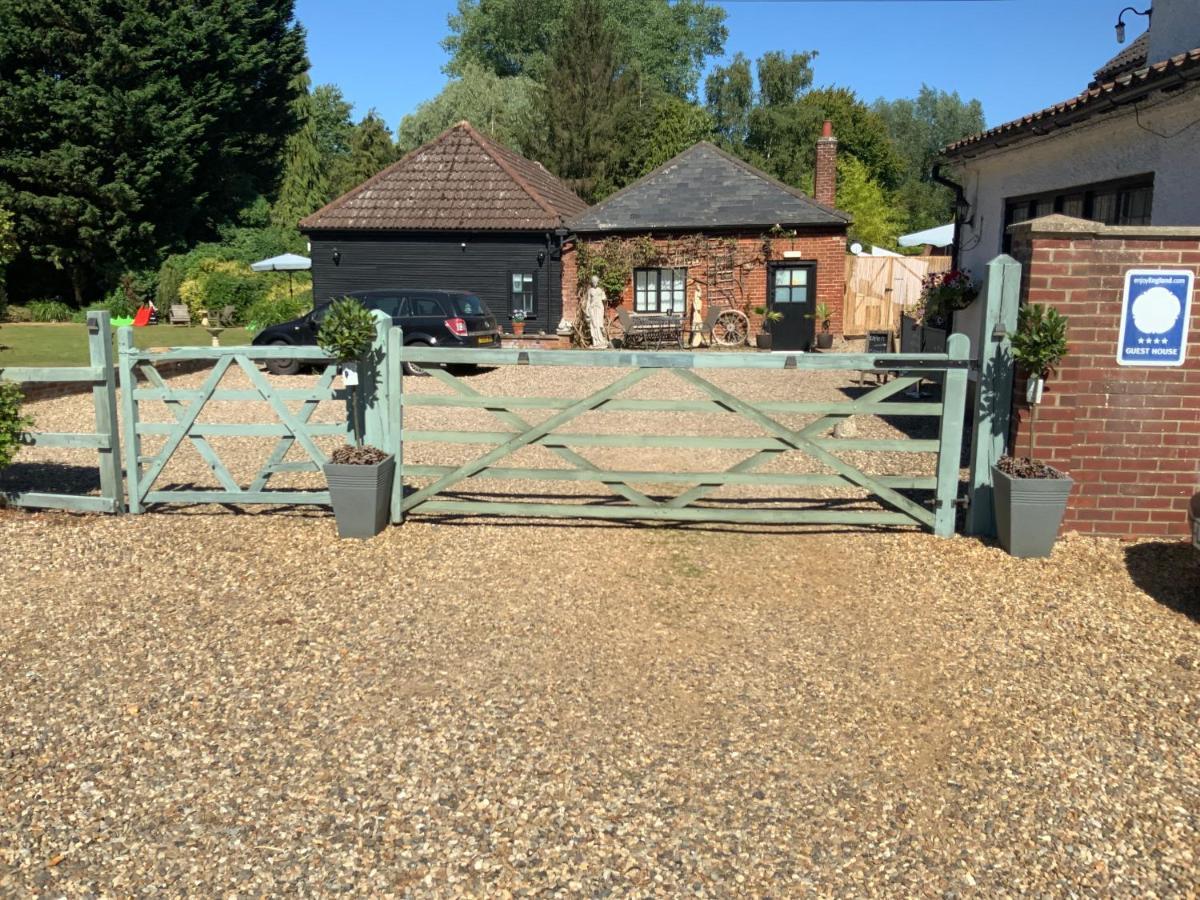 The Bridge Guest House Coltishall Eksteriør billede